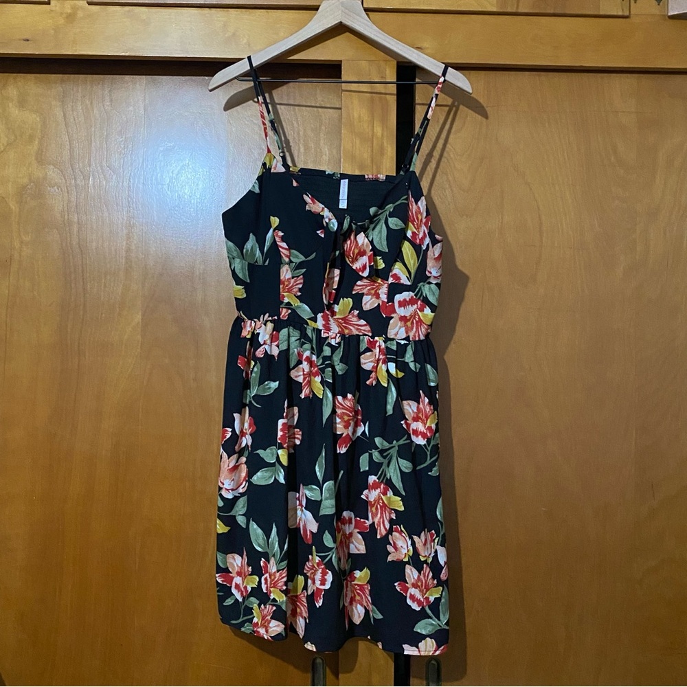Xhilaration Black Floral Black Spaghetti Strap Sundress Large